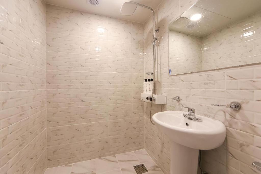 Prince Motel 釜山広域市 エクステリア 写真
